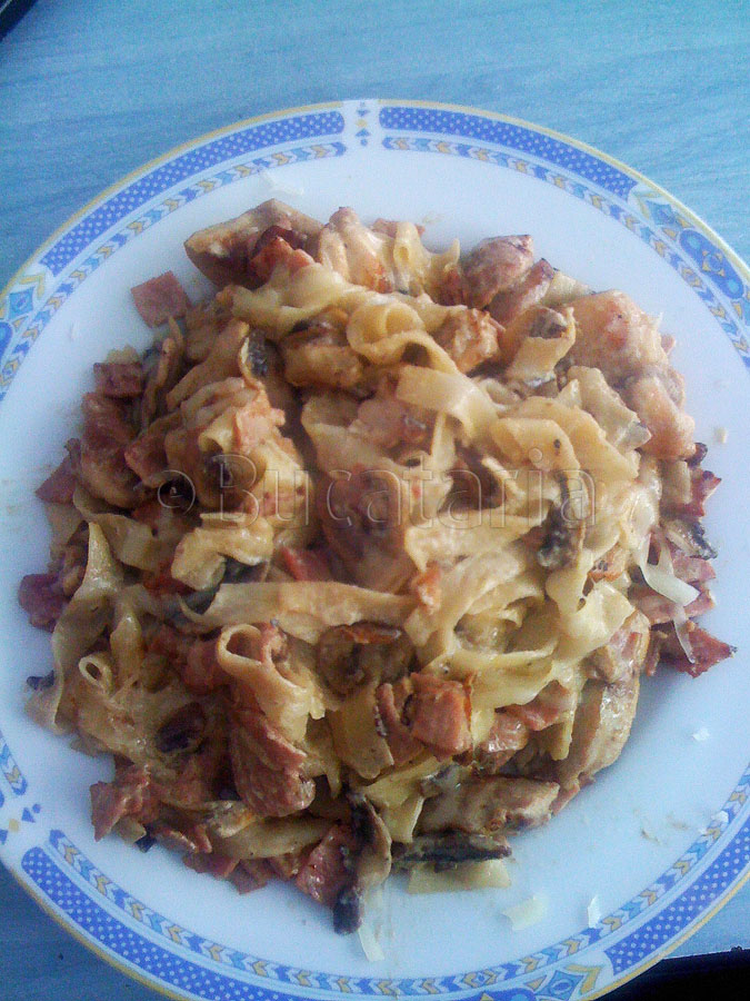 Tagliatelle - la final se adauga cascavalul